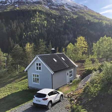 Tunold Gard - Freden Villa Stryn